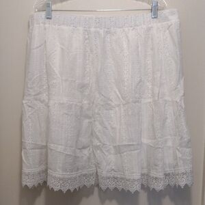 Lane Bryant White Lace Skirt (J368)